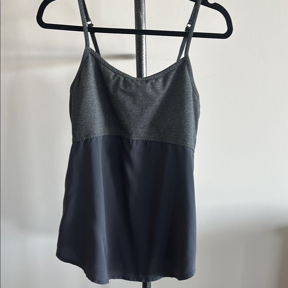 Under Armor Gray Workout Tank Built In Bra